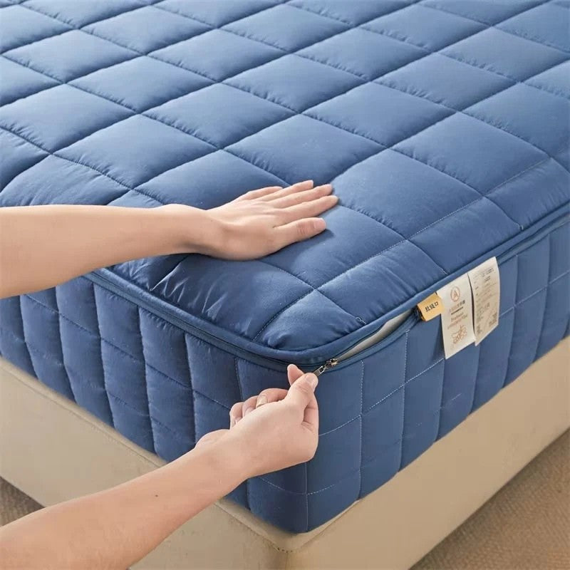 (COMPRE 1 LEVE 3) ColchãoClean™ – Proteção Contra Ácaros e Alergias, Direto do Conforto de Casa!+ Brinde 1 Par de Capa de Travesseiro